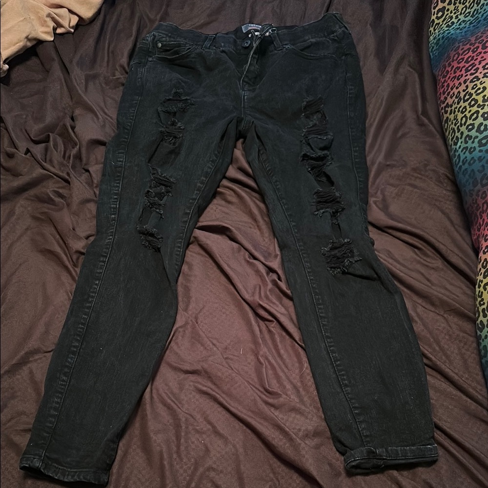 Black Distressed Women's Jeans